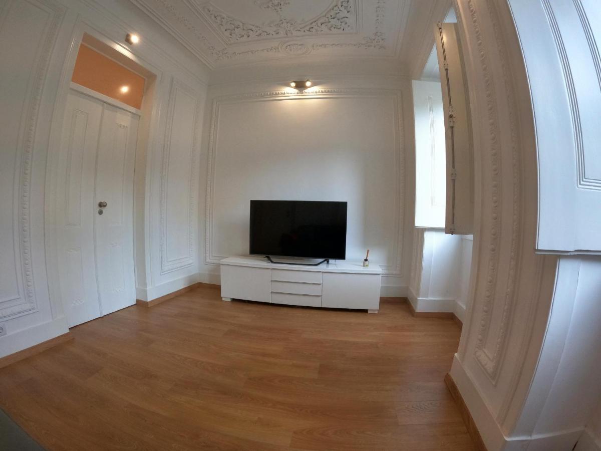 Lisbon, Renewed T1 With Pateo Near Martires Da Patria Apartamento *
