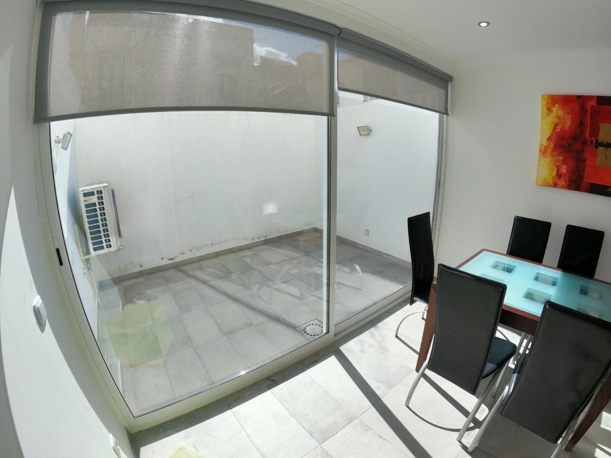 Lisbon, Renewed T1 With Pateo Near Martires Da Patria Apartamento