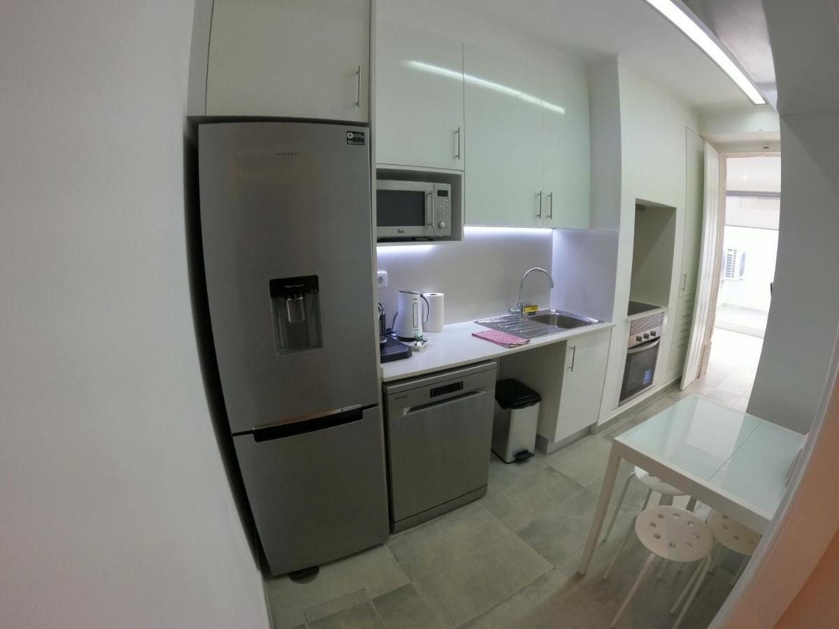 Apartamento Lisbon, Renewed T1 With Pateo Near Martires Da Patria